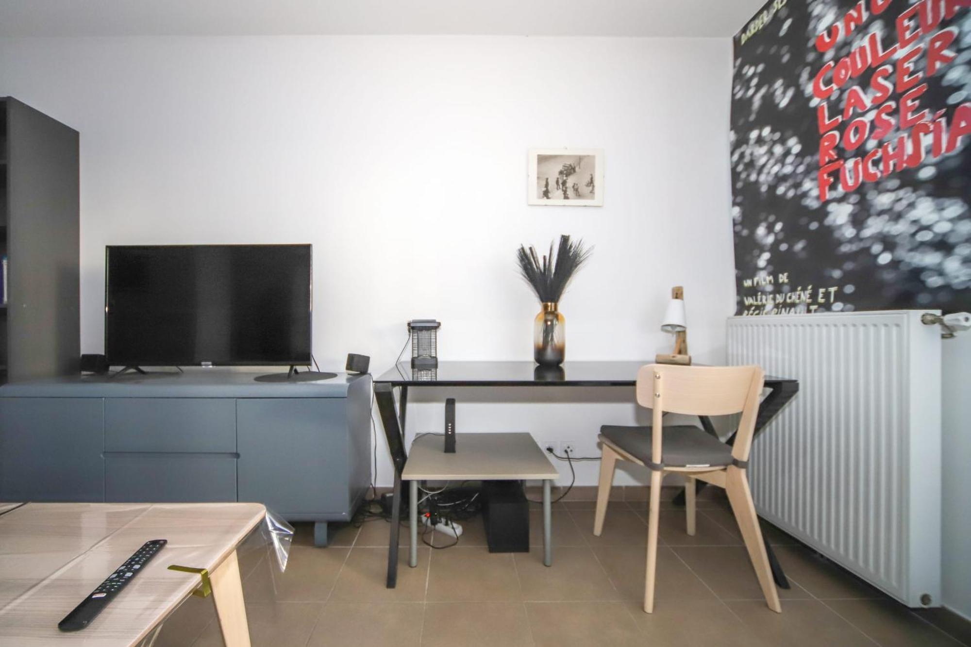 T2 Florescence Proche Montpellier Parking 卡斯泰尔诺勒莱 外观 照片
